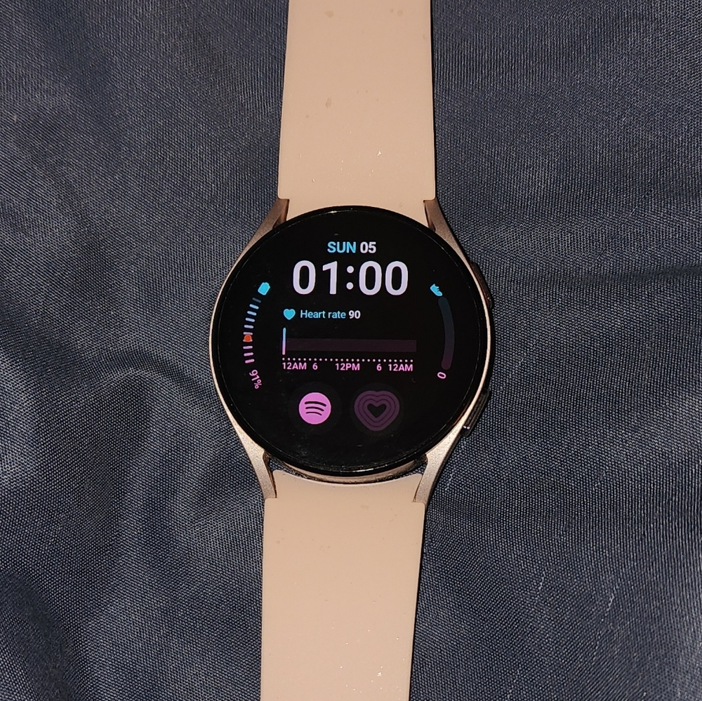 ** SOLD ** Samsung Galaxy Watch5 LTE (cellular & Wi-Fi)